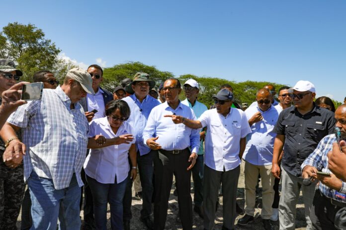 Senadores realizan descenso en Barahona y escuchan preocupaciones de pescadores por disminución caudal Senadores realizan descenso en Barahona y escuchan preocupaciones de pescadores por disminución caudal