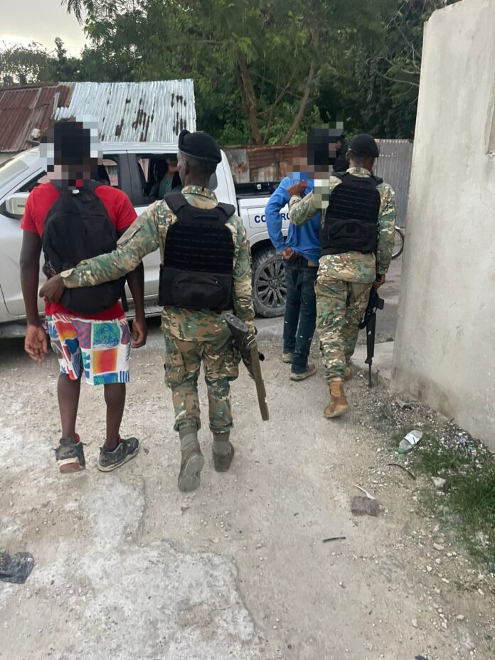 En el primer fin de semana de marzo fueron detenidos 3,213 extranjeros indocumentados y deportados 3,217 En el primer fin de semana de marzo fueron detenidos 3,213 extranjeros indocumentados y deportados 3,217