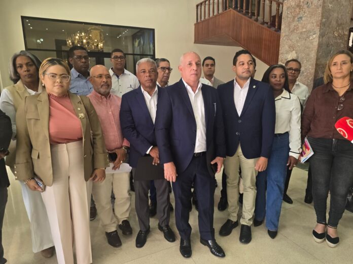 Rafael Perez Gomez presidente de la Comisión de Asumtos Fronterizo Rafael Perez Gomez presidente de la Comisión de Asumtos Fronterizo