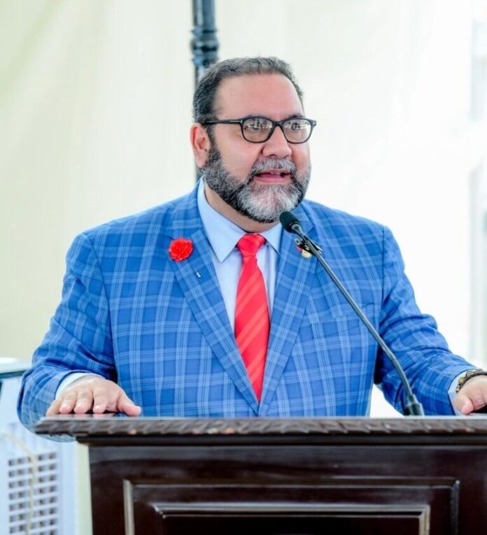 ROGELIO GENAO INVITA A LOCALES Y TURISTAS A CELEBRAR LA NUEVA EDICION DEL FESTAVAL DE LAS FLORES EN JARABACOA.