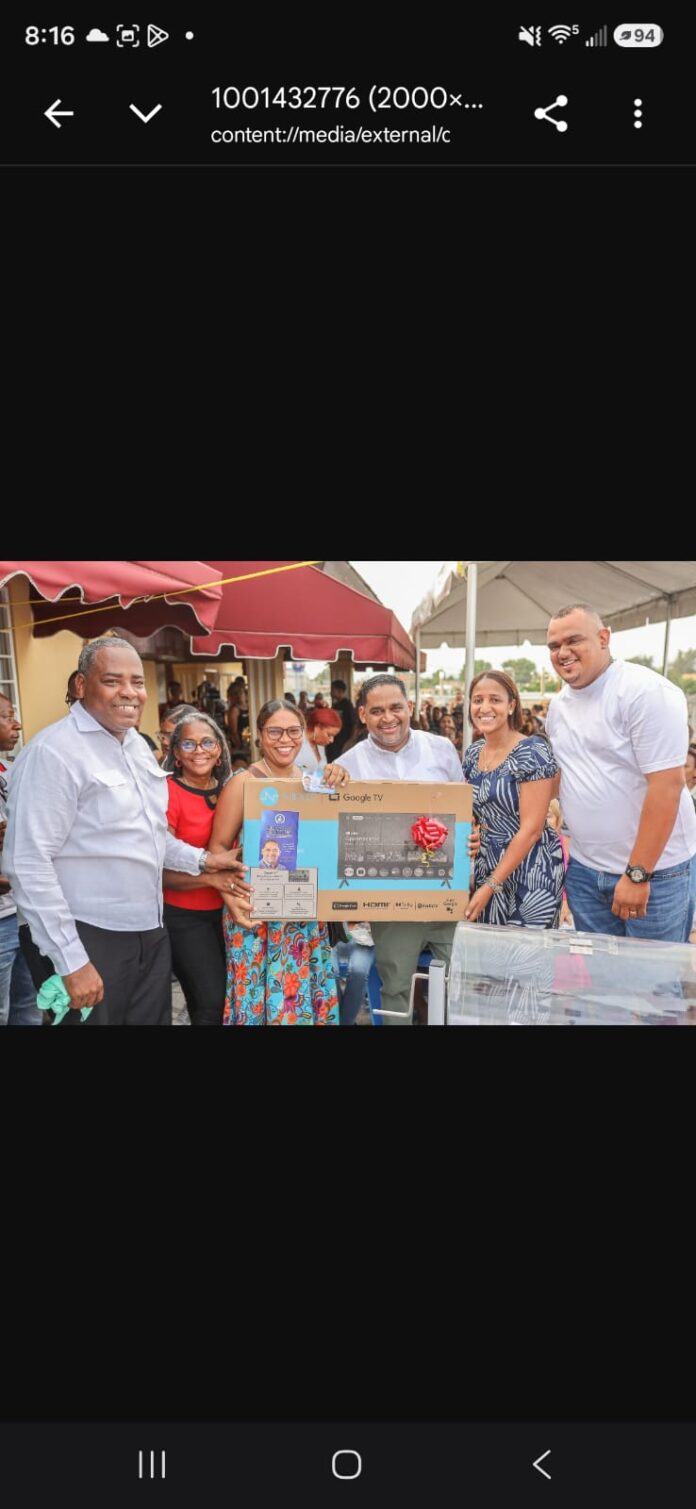 DIPUTADO SANDRO SANCHEZ CELEBRA EL DIA DE LAS MADRES CON MAS DE 300 MUJERES DE LA CI DIPUTADO SANDRO SANCHEZ CELEBRA EL DIA DE LAS MADRES CON MAS DE 300 MUJERES DE LA CI