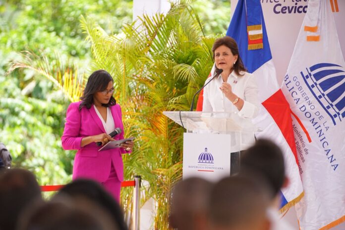 RAQUEL PEÑA VICEPRESIDENTA DE LA REPÚBLICA DOMINICANA HACE ENTREGA DE CARRETERAS MONTE PLATA CEVICO Y SAN PEDRO DE MACORIS RICON CLARO* RAQUEL PEÑA VICEPRESIDENTA DE LA REPÚBLICA DOMINICANA HACE ENTREGA DE CARRETERAS MONTE PLATA CEVICO Y SAN PEDRO DE MACORIS RICON CLARO*