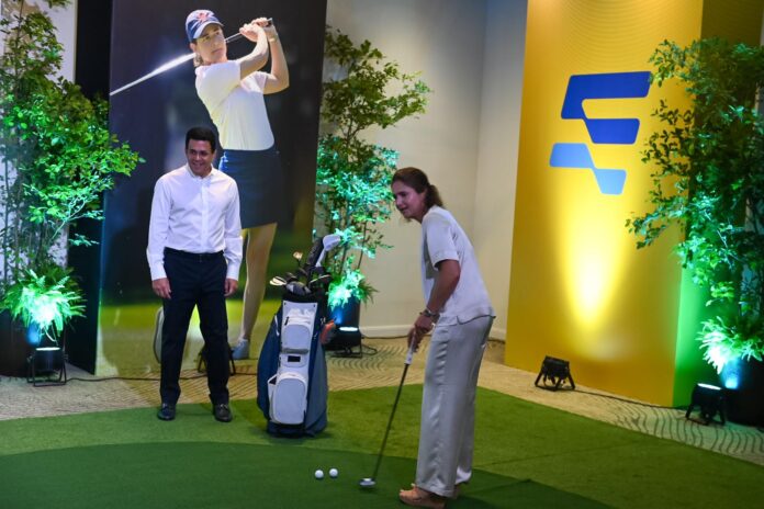 DAVID COLLADO MINISTRO DE TURISMO DESTACA EL IMPURSO DEL TURISMO DEPORTIVO EN R.D.